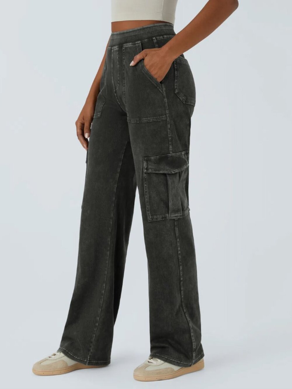 Halara Flex Mid Rise Pockets Straight Leg Casual Cargo Jeans L EUC Washed Black